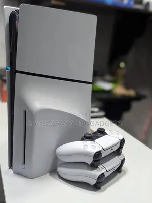 Uk Used Ps 5 Slim 1tb With 2 Pads and 12 Games