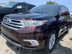 Toyota Highlander Limited 2012 Burgundy