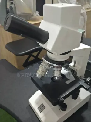 Dc-128 Compound Microscope