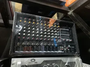 Professional Box Mixer 10 Chanel Mixer Amplifier