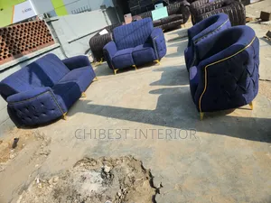 Set of 7 Seaters Chairs Made With Quality Materials