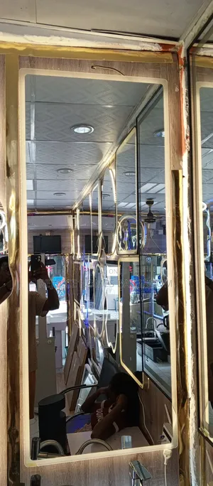 Luxury Dressing Led Mirror With Touch Sensor