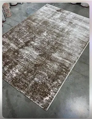Main Grade Center Rug