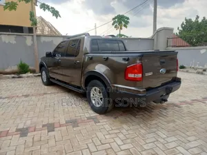 Ford Sport Trac 2008 Brown