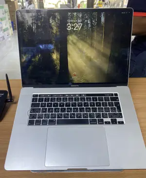 Laptop Apple MacBook Pro 2019 16GB Intel Core I7 SSD 512GB