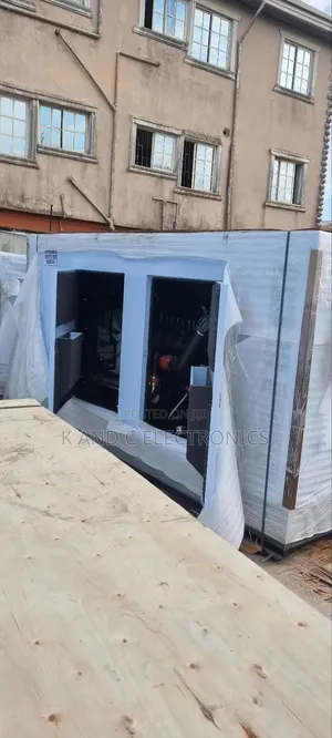 Perkins 400kva Soundproof Diesel Generator 109%Copper Wire