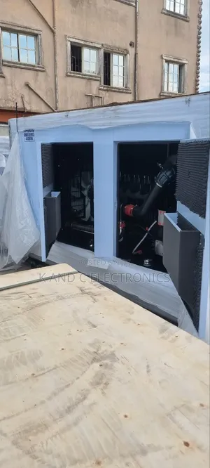 Perkins 400kva Soundproof Diesel Generator Stamford