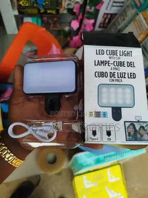 Rechargeable Cube Influencer Light