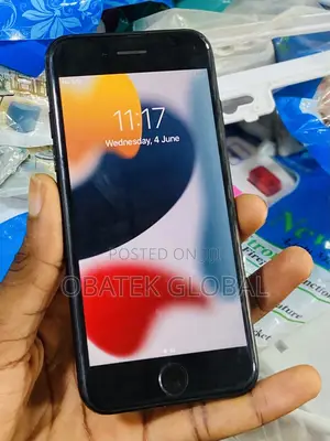 Apple iPhone 7 32 GB Black