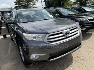 Toyota Highlander 2012 Gray