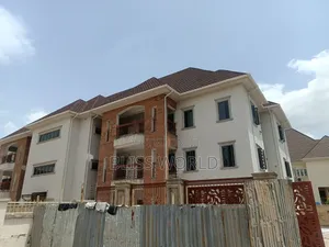 3bdrm Block of Flats in Utako for rent