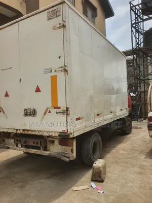 Long Truck for Immediate Delivery