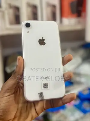 Apple iPhone XR 64 GB White