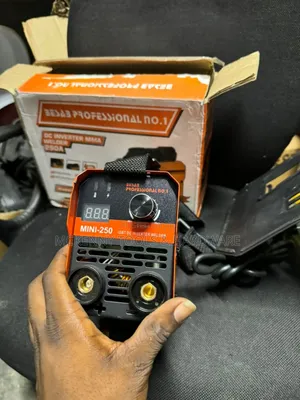 Be and Decker Professional No.1 Inverter Mma Welder 250a