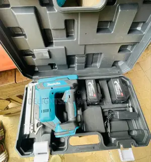 Makita Cordless Nail Gun