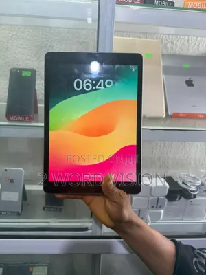 Apple iPad 10.2 (2020) 32 GB Black
