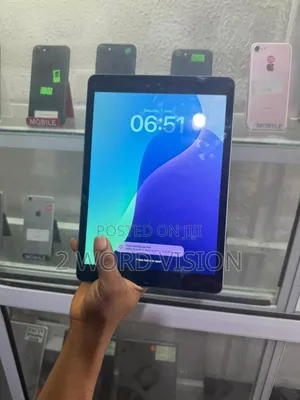 Apple iPad 10.2 (2019) 32 GB Silver