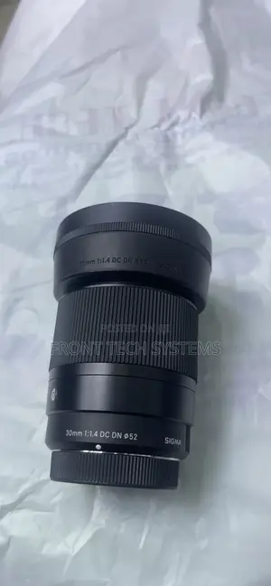 Sigma Lens 30mm for Lumix F1.4 Mirrorless