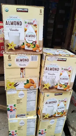 Kirkland Organic Unsweetened Almond Non-diary Beverage