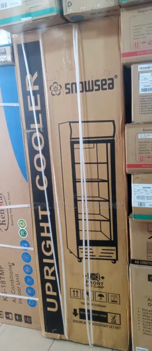 New World Class Snowsea Upright Showcase Refrigerator