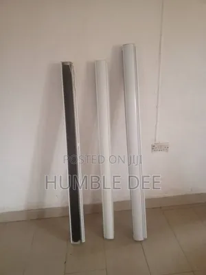 Big Window Blinds.Still in Pristine Condition.The Price Is Per One