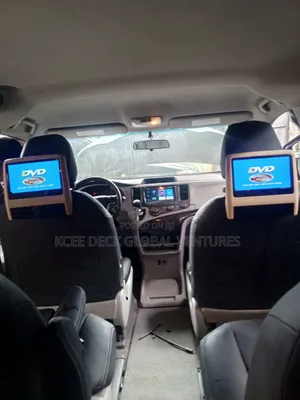 Headrest DVD Player and Android Screen Sienna