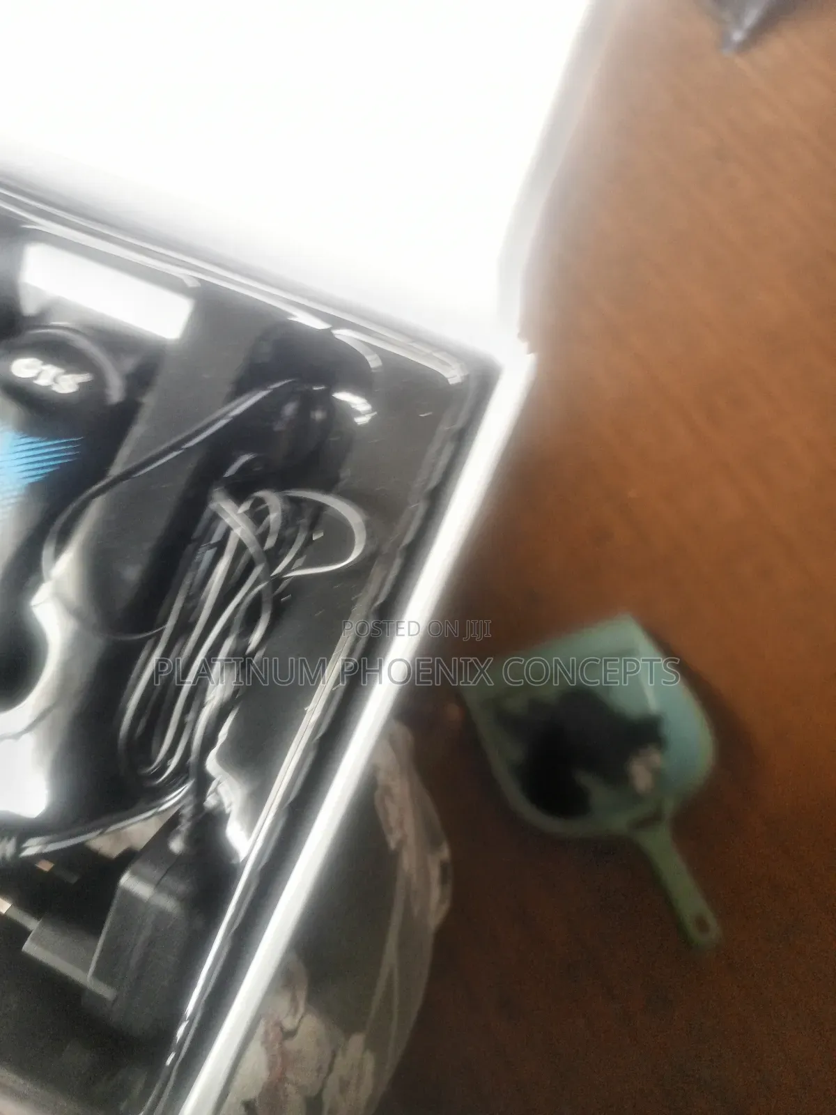 GTS Rechargeable Digital Clipper