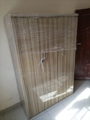 4ft by 6ft Wardrobe and It Comes With a Locker