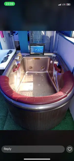 Gold Design Jacuzzi