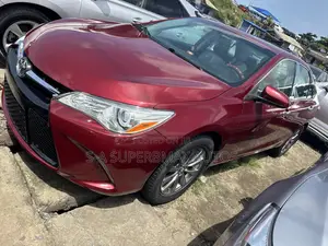 Toyota Camry XLE 4dr Sedan (2.5L 4cyl 6A) 2016 Red