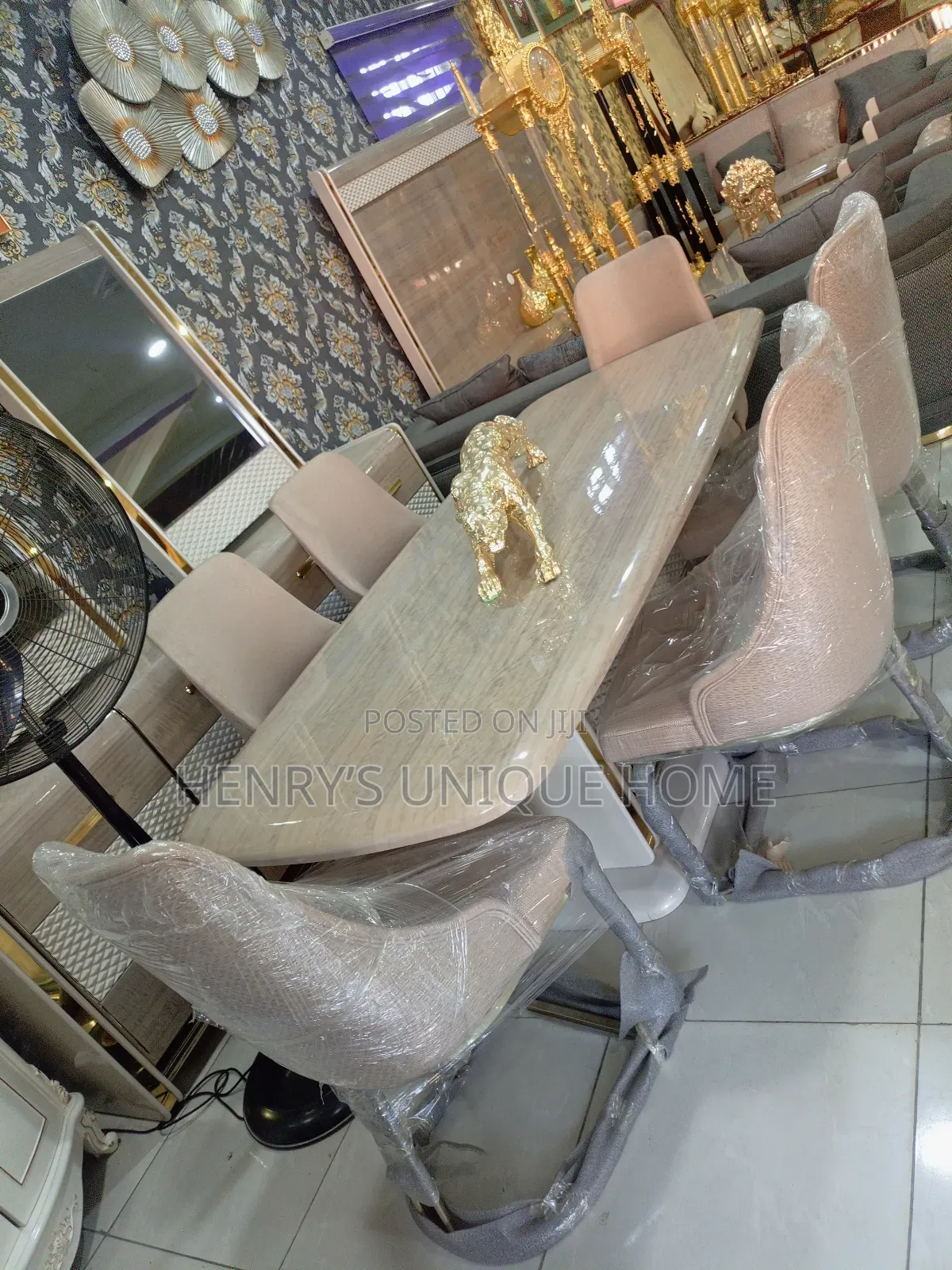 Qaulity Dining Table