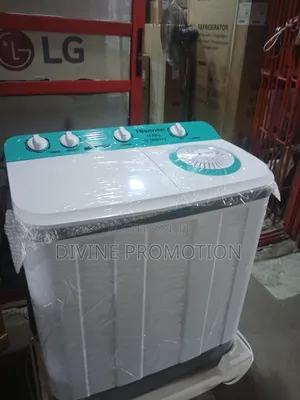 11kg Hisense Twin Top Wash and Spin Washing Machine