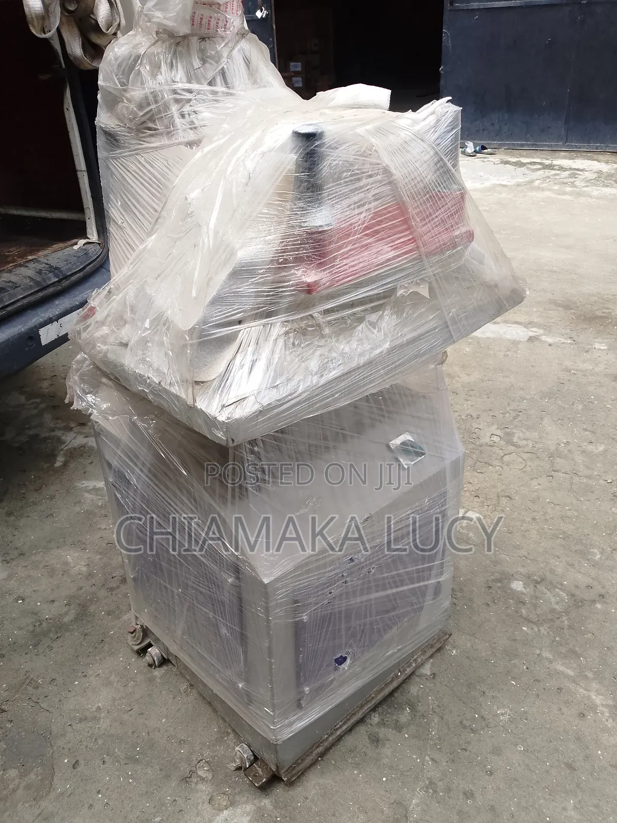Hydraulic Nylon Punching Machine