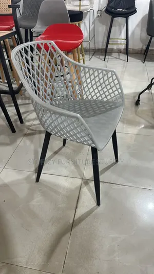 Unique Restaurant and Bar Chairs