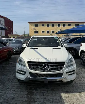 Mercedes-Benz M Class ML350 4MATIC 4dr SUV AWD (3.5L 6cyl 7A) 2014