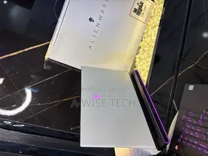 Laptop Dell Alienware M17 R3 16GB Intel Core I7 SSD 1T
