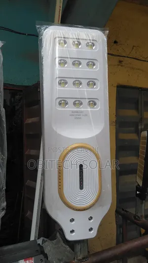 120watts 4eyes Solar Street Light