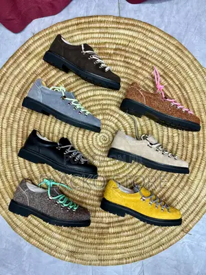 Original Circle Cage Mountain Derby Shoes