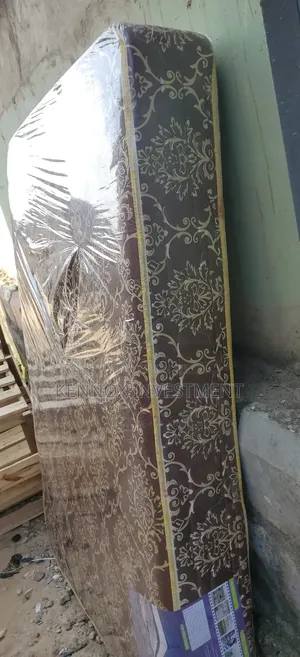 Rich Standard 4 and Half by 6 Mattress 10inches