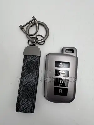 Highlander, Venza Protective Tpu Key Cover With Key Holder