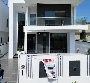 Frameless Balcony Plain 10mm Tempered Glass