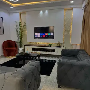 Luxury 2-Bedroom Apartment for Shortlet