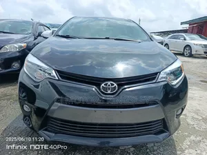 Toyota Corolla LE ECO Premium (1.8L 4cyl CVT) 2016 Black