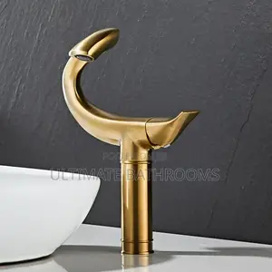 Made of Brass Quality Gold Counter Top Basin Faucet