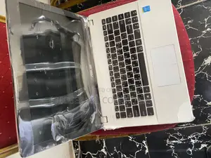 New Laptop Asus 4GB Intel SSHD (Hybrid) 320GB