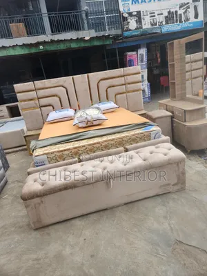 Standard Six by Six Bed Used in Homes, Hotels Etc
