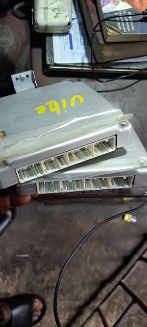 Toyota/Pontiac Vibe Engine Control Modules