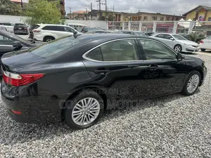 Lexus ES 2013 Black