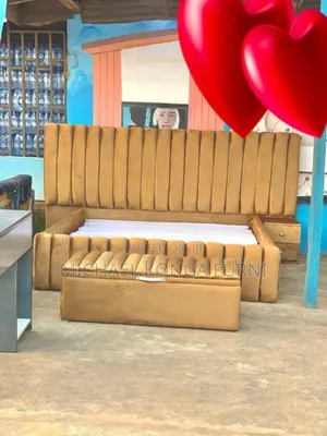 7b7 Bed With Ottoman