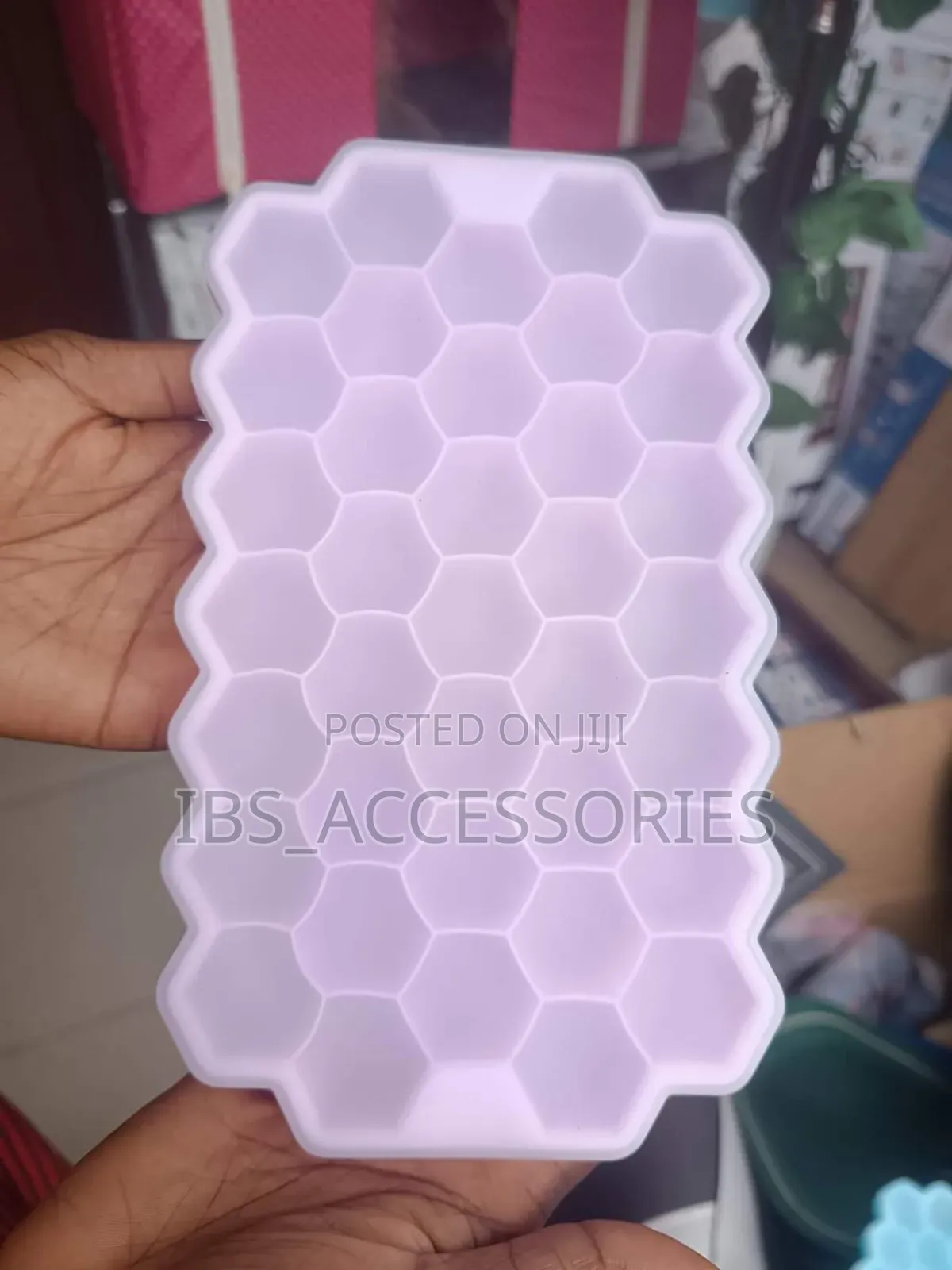 Ice Cube Maker